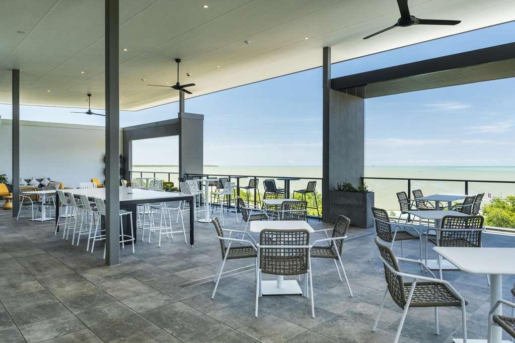 Oaks Cairns Hotel المطعم الصورة
